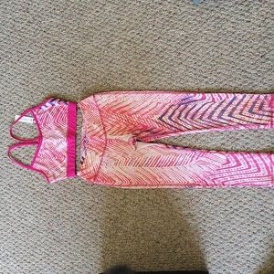 Elexxi bra and yoga capri set